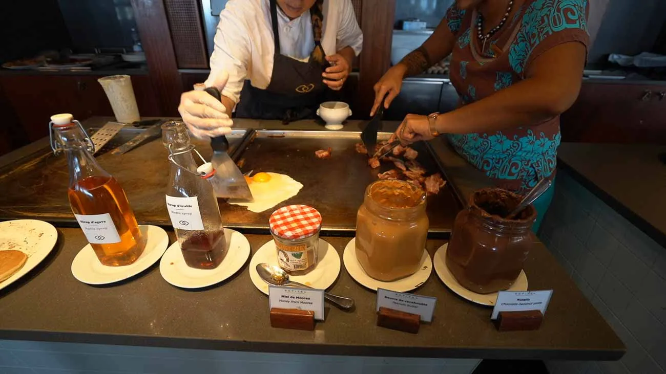 dining at sofitel moorea