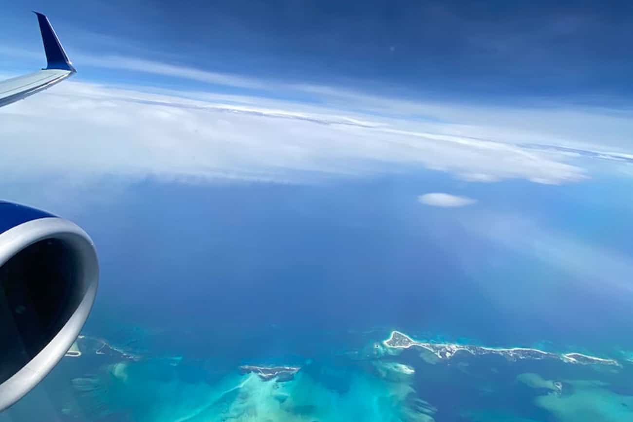 view from boeing 737 over Caribbean