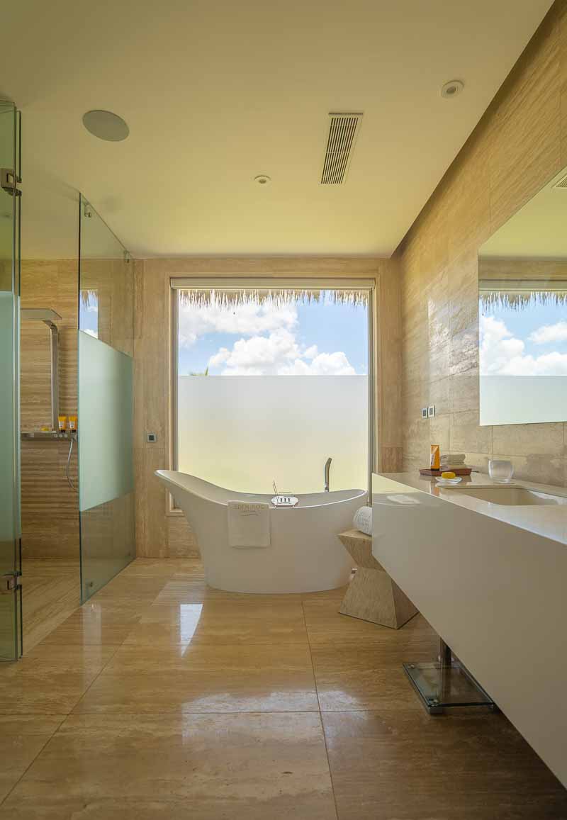 modern bath luxury