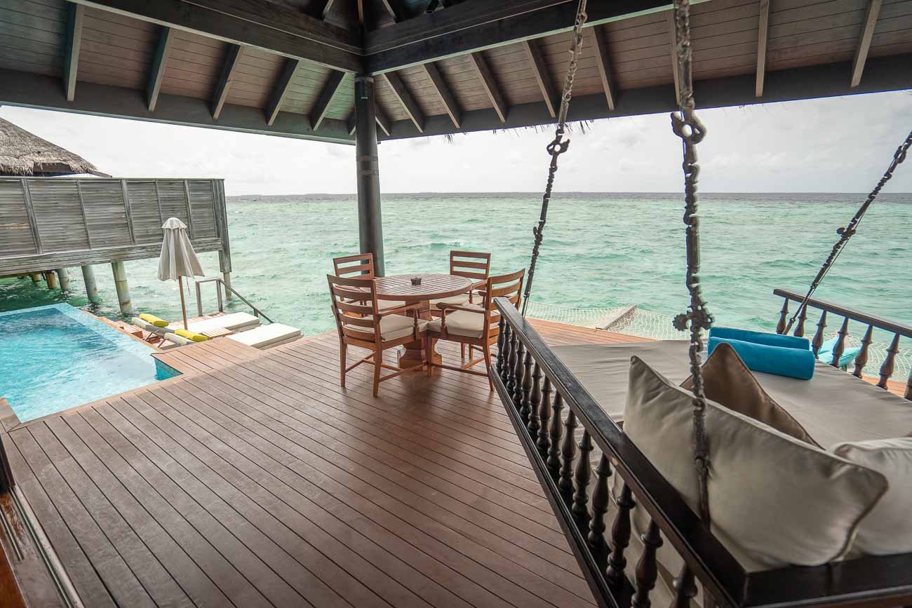 anantara kihavah maldives over water pool villa